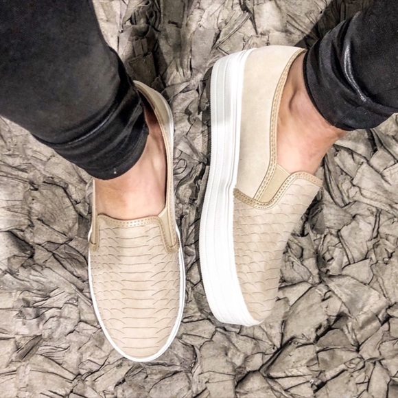 TAUPE | Snakeskin Flatform Slip On Sneakers - Picture 7 of 8